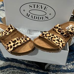 Steve Madden “Bruno” Leopard
